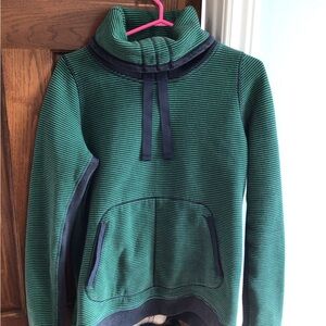 Lululemon Athletica Green and Black Turtleneck Sweater